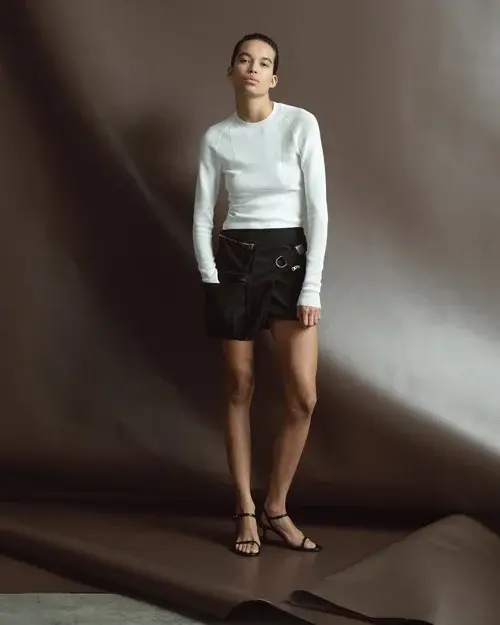 HL_SS25_Pegah_Farahmand_Layout_18_No_Logo