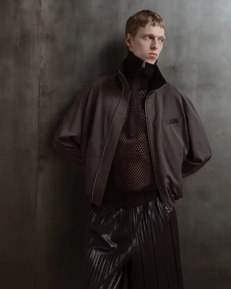 HL_SS25_Pegah_Farahmand_Layout_13_No_Logo