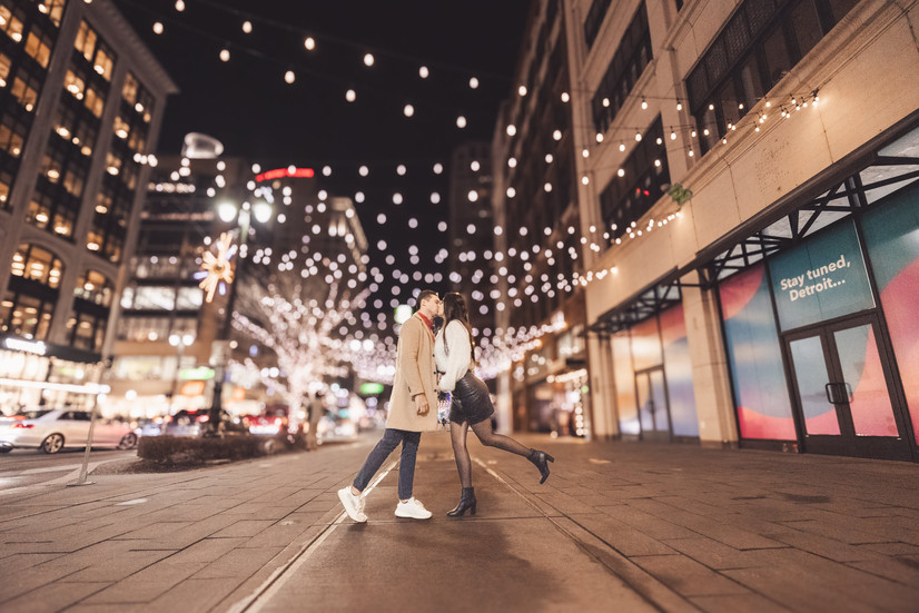 Engagement photos Christmas Winter - Detroit