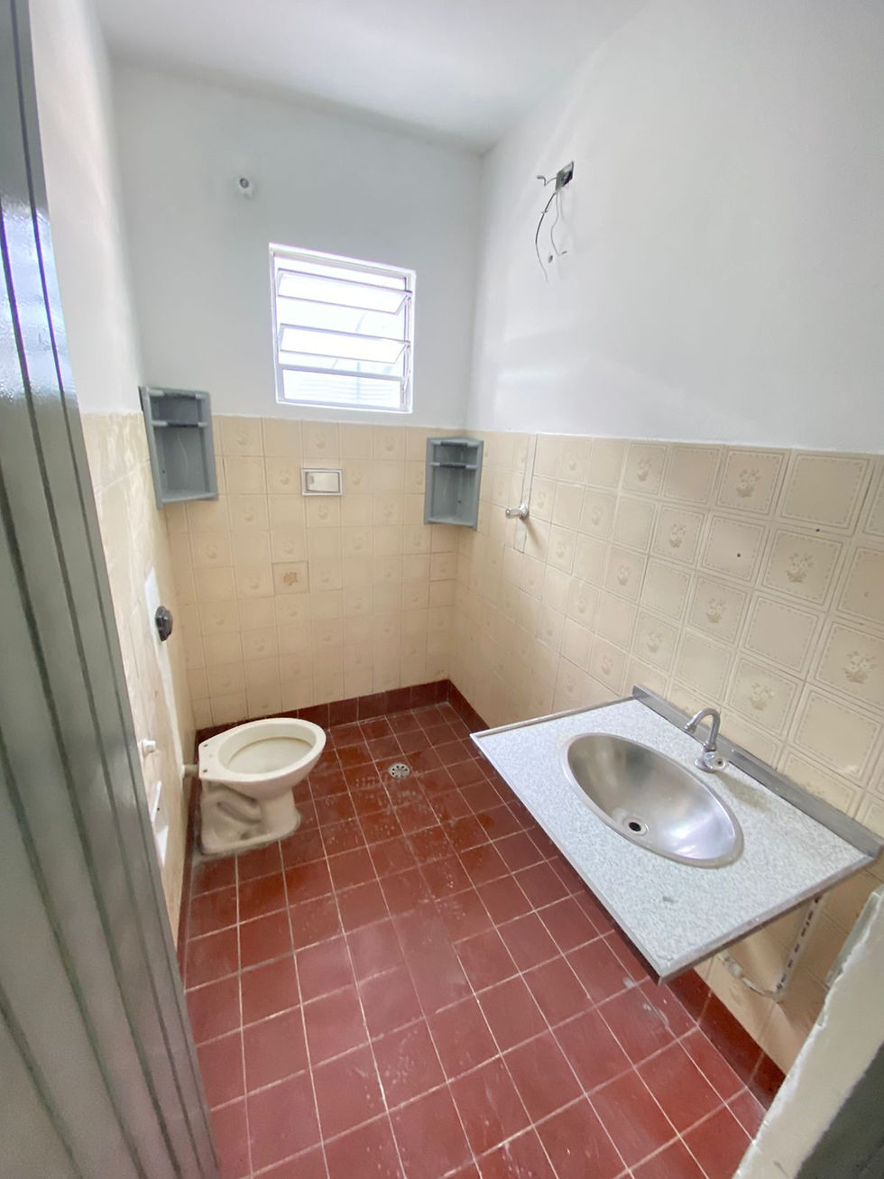 Miniatura: Casa em terreno de 136m² com 3 casas para venda no Jd. Dom José