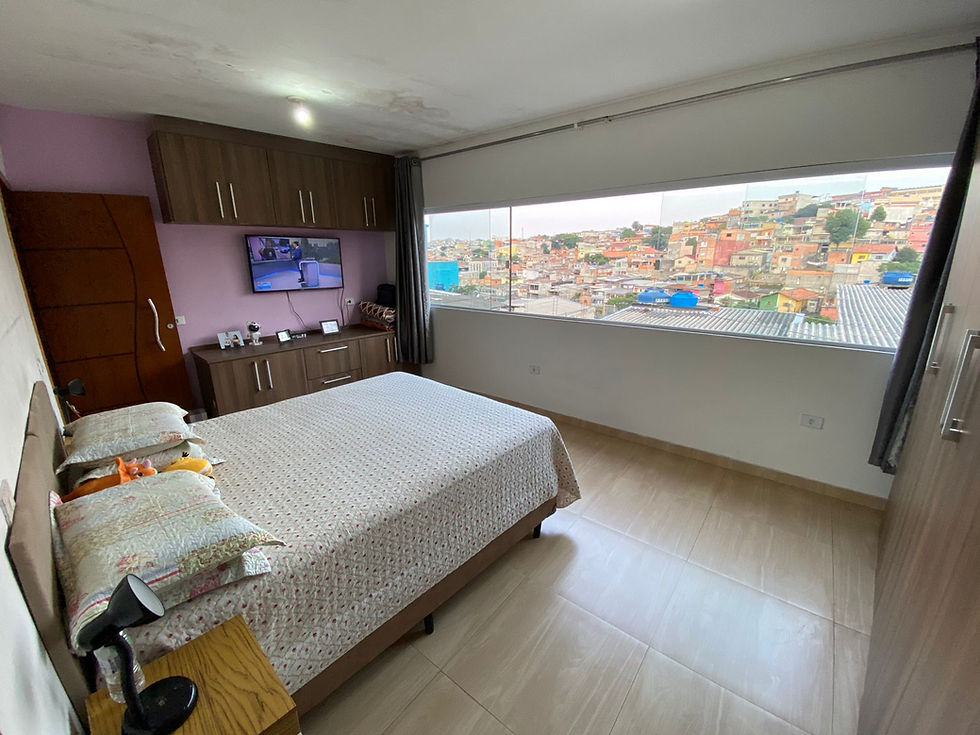 Miniatura: Casa bem espaçosa à venda no Jd. Santo Eduardo