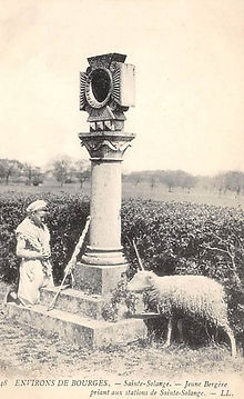 Sainte Solange-Jeune bergère priant à l'une des stations du chemin de croix. Début XXème siècle