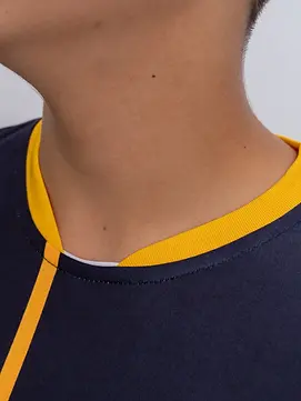 Gola de uniforme esportivo personalizado