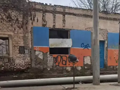 Centenario: intentaron llevar por la fuerza a una adolescente a una casa abandonada