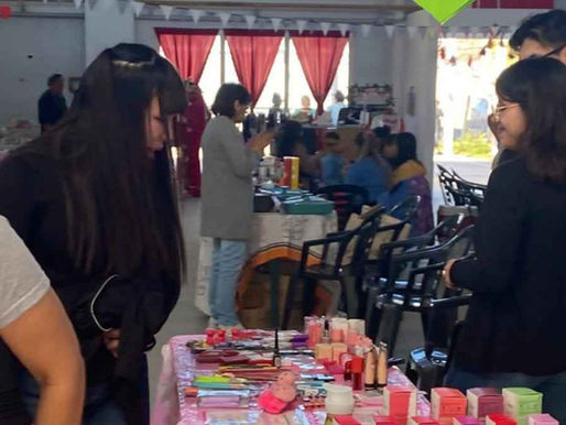 Emprendedoras del oeste cumplen un año con una feria que plantea descentralizar y dar opciones a la economía familiar.