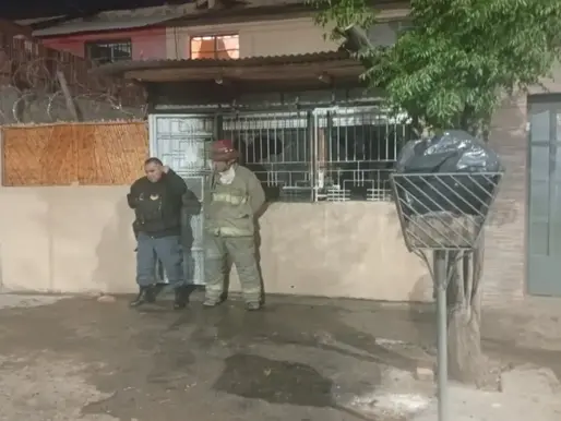 Incendio en un dúplex por conflicto generó preocupación entre vecinos del barrio San Lorenzo