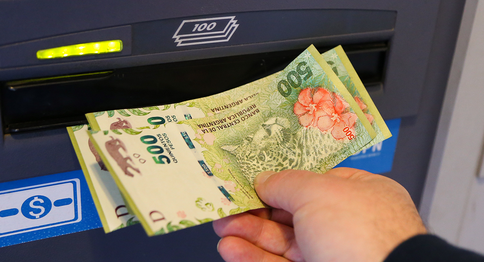 Ya tiene fecha el pago del bono y la asignación por Ropa de Trabajo en Neuquén