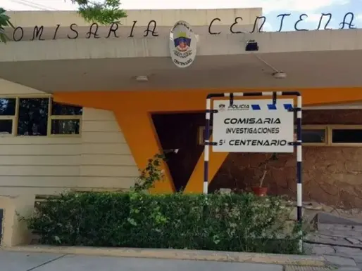 Insólito motín en Centenario: un recluso mordió la pared y sufrió una grave descompensación