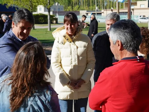 Inauguraron 15 cuadras de asfalto en Valentina Norte Rural.