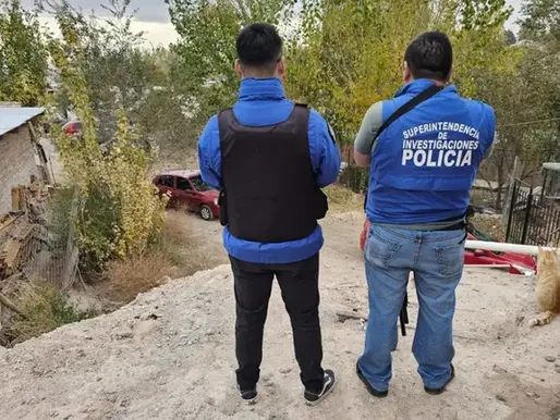 Fueron por una estafa y hallaron drogas