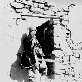 NICK SOLIDAY
singer songwriter