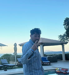 this is what it looks like when I'm on holiday and I have loads of salt in my hair. Not a thought in that brain at all