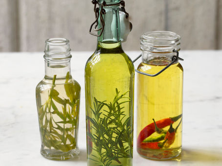 Comment réaliser une Huile Aromatique aux Plantes?