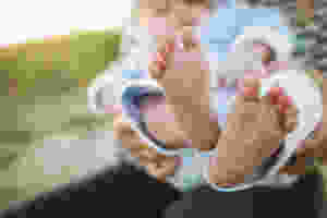 Look at those perfect baby feet!