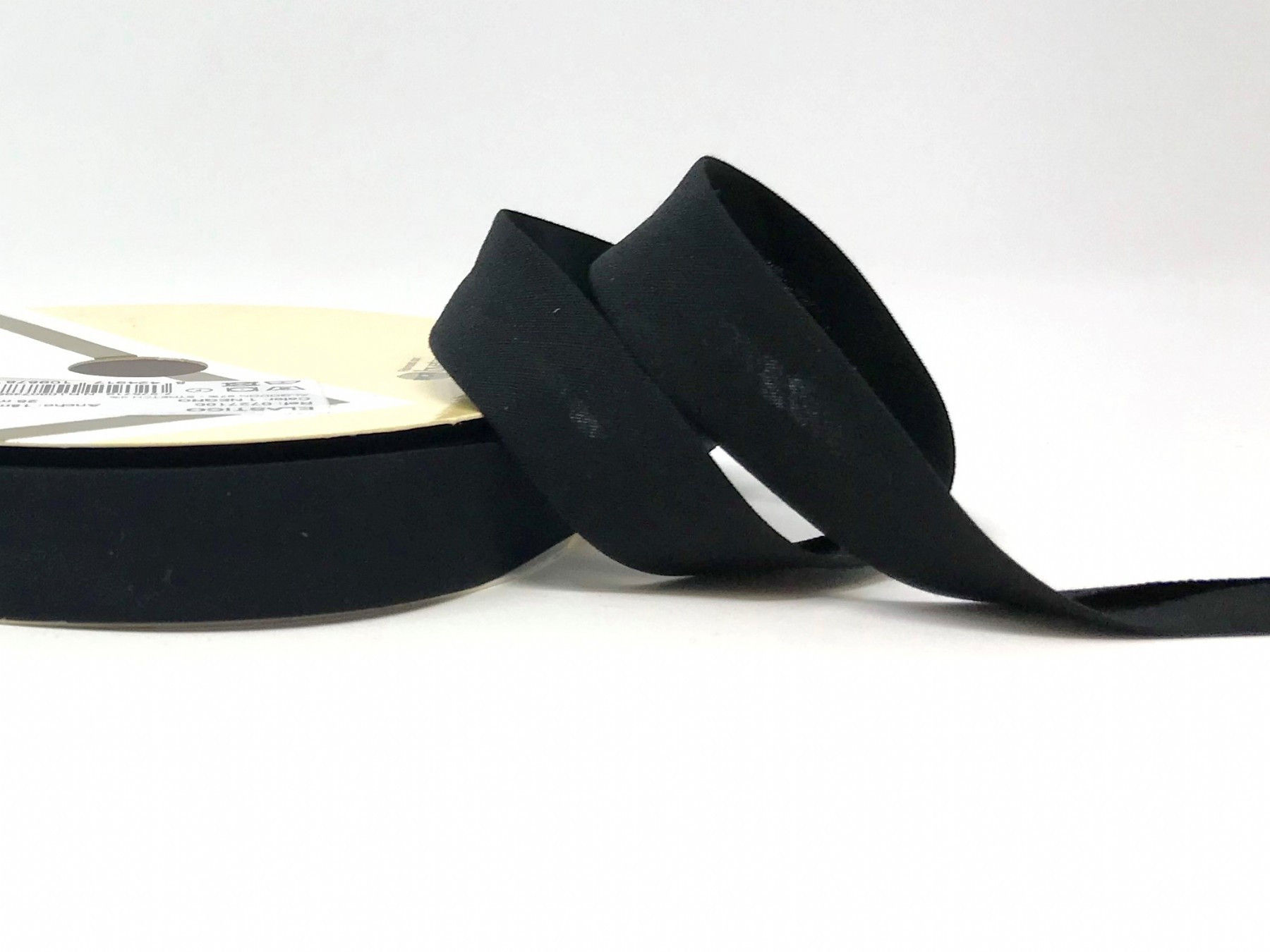 18mm Black Stretch Bias 97% cotton - 3% elastane.