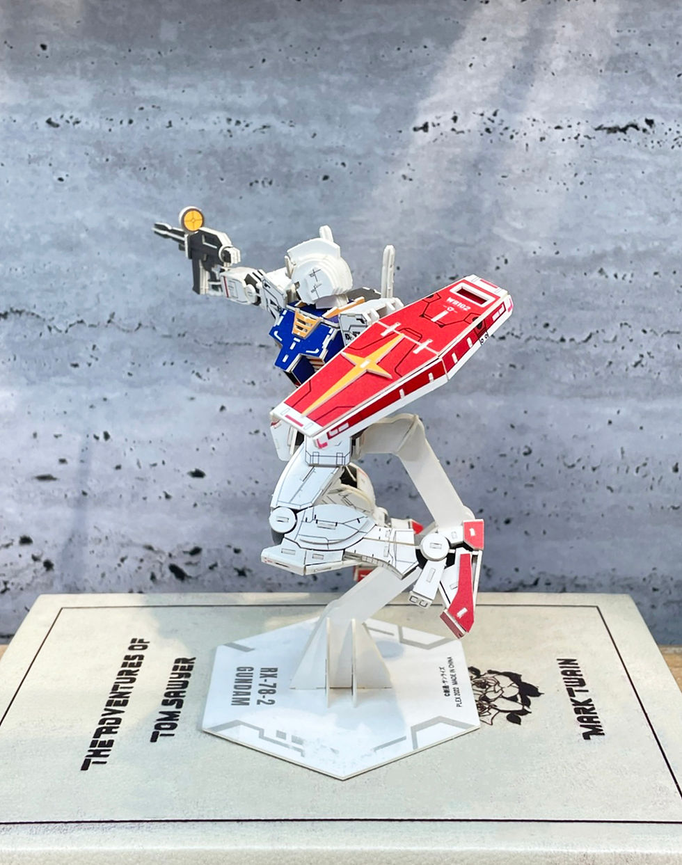 サムネイル： RX-78-2 ガンダム