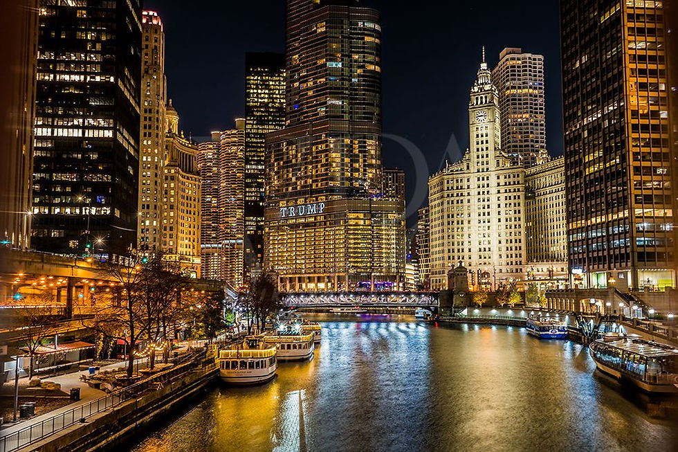 Indexkép: Chicago Riverwalk Night - Golden City Lights Art