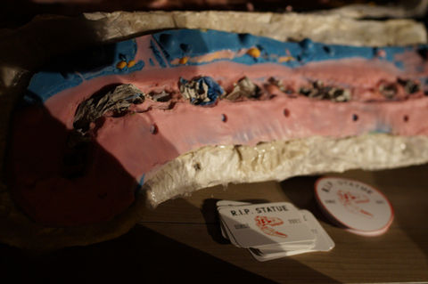 Nacht van de Ontdekking 2022 - Leiden logo_R.I.P. Statue