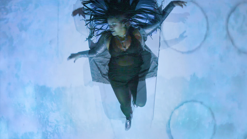 Videoclipe oficial de Lari Alves, produzido pela Tukura Filmes e dirigido por Vinícius Bopprê