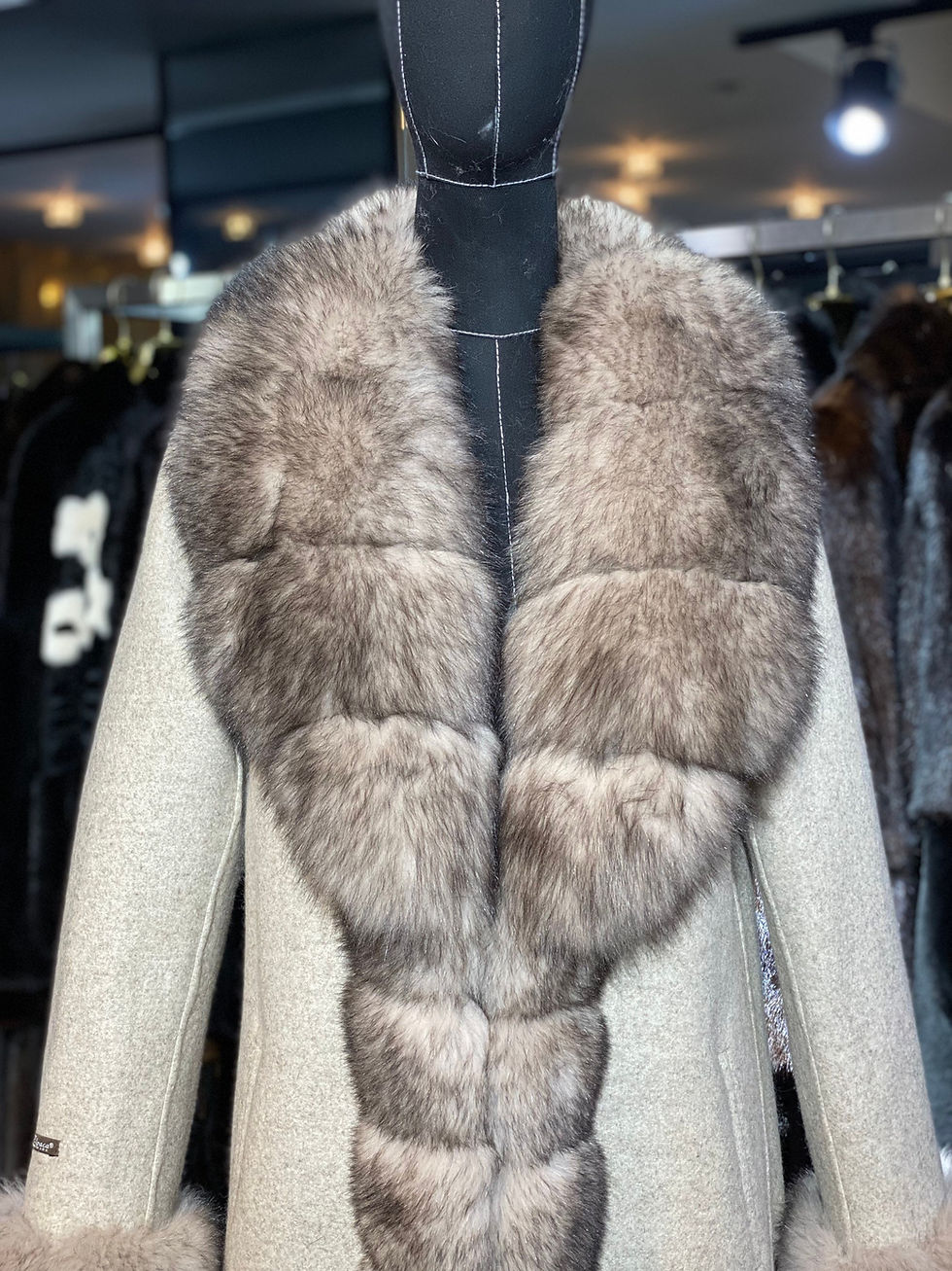 Thumbnail: Cashmere, Wool, Alpaca mixed Fabric Woman Fur Coat with Real Fur Coat Woman’s Lo