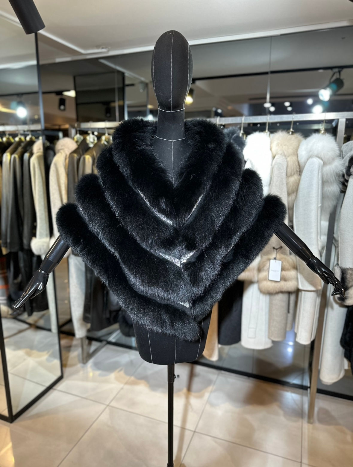 Women Luxury Fox Fur Shawl - Limited Edition Fox Fur Shawl