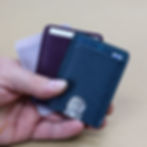 Miniature : vertical card holders in hand
