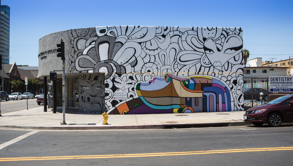 Zappos’ 10 Core Value Mural Campaign