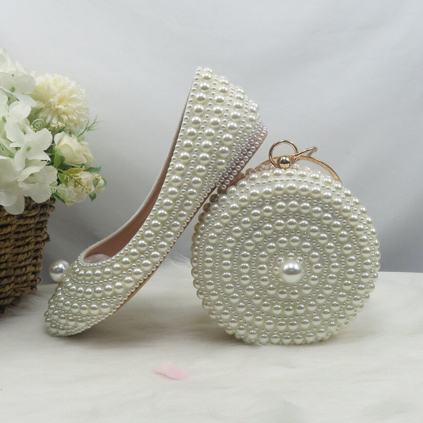 Thumbnail: White Beads Pearl Women Wedding Shoes