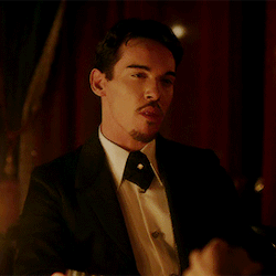 tumblr_e7110570d748f46d534d8f71969963ab_4d06ce84_250.gif.gif