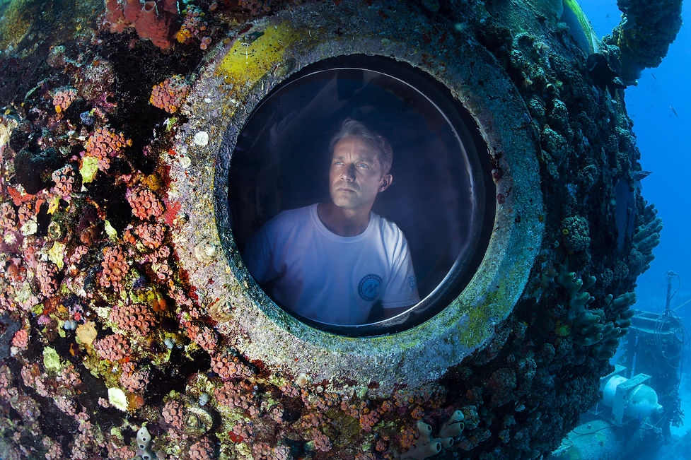 aquanaut underwater epic shot, fabien couteau underwater habitat research