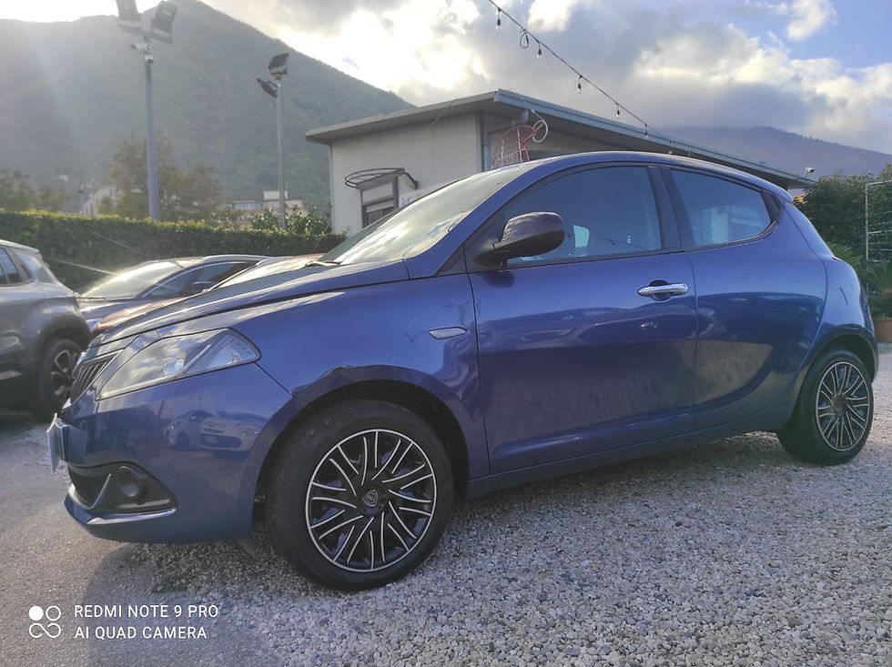 NUOVA LANCIA YPSILON HYBRID 2024