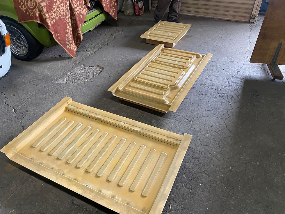 エンジンフード