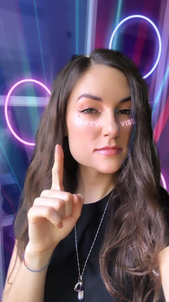 89427505_2928859937153387_66918652053217