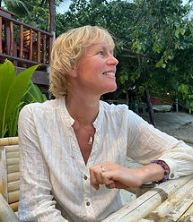 Anouk 2023 PHOTO-2023-12-27-21-29-07.jpg