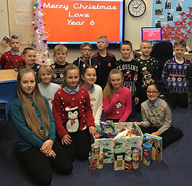 Xmas food bank photo Bon front right to