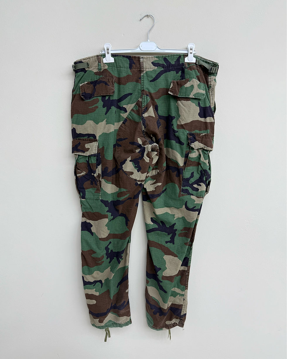 Pantaloni cargo militari Made USA originali BDU M81 retro