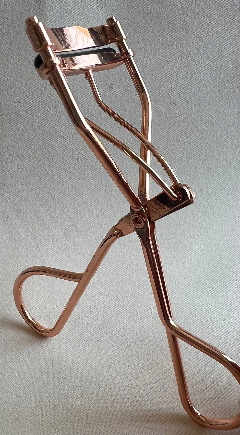 Eyelash curler 