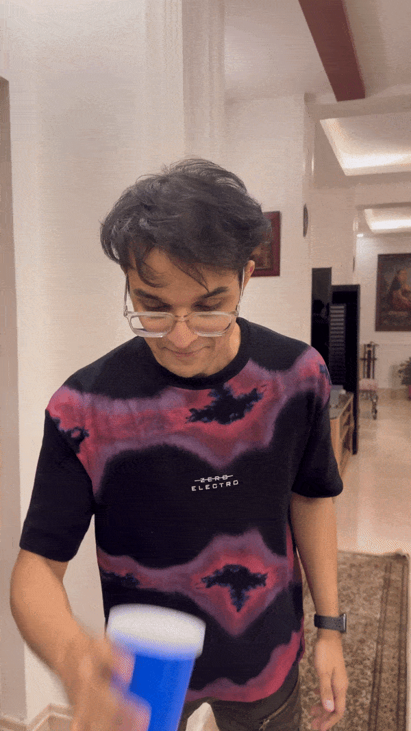 GIFdrinnkinface-ezgif.com-video-to-gif-converter (1) (1).gif