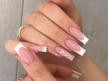 acrylic nail farnborough best nail salon in farnbrough blondy and girls healthy nails extension near me