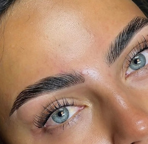 Lash lift in Farnborough Blondy and Girls natural lifted lashes result