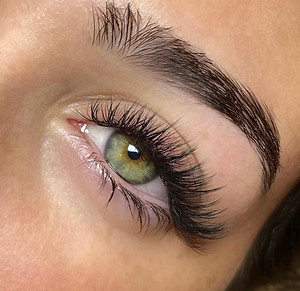 Volume eyelash extensions in Farnborough Blondy and Girls full fluffy and wispy lash result