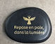 Galet noir repose en paix 1.jpg