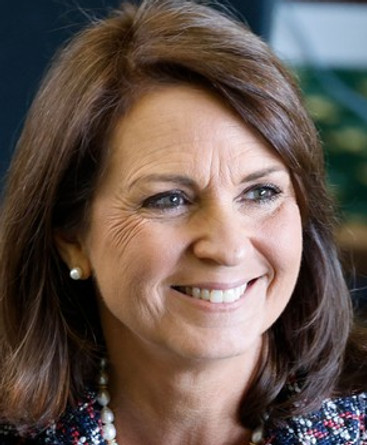 senator-angela-paxton-wife-defendant-walks-off-440nw-14096934m.jpg