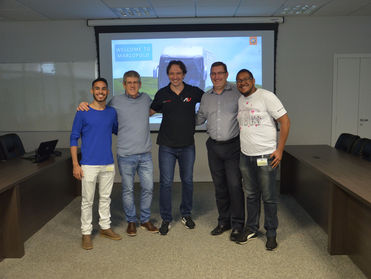 VENCEDORES DO CONCURSO CULTURAL APAIXONADOS POR ÔNIBUS CONHECEM A MARCOPOLO E A SERRA GAÚCHA