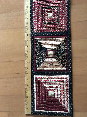 Miniature Pieced Log Cabin
