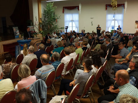 Impressionen der Wahlkampfveranstaltung in Großschirma