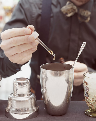 Scène de préparation du cocktail