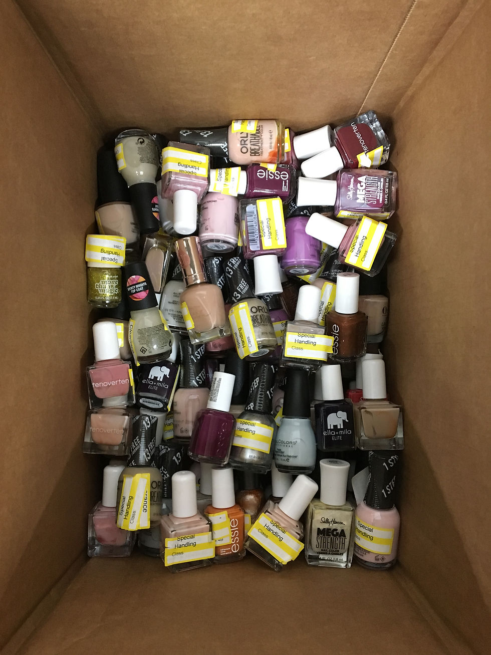 Thumbnail: Great Case Lot Of Nail Polish - 200 Units - Shelf Pulls - Lots Of Great Brands!