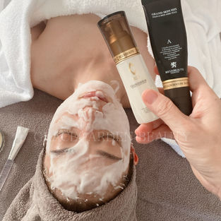 「受けてみて良かった🎶昨日よりも肌の状態が良くニキビの赤みも施術前と比べ落ち着いています🙌サービスで沢山プラスして頂き肌も喜んでいます😊」お客さまのご感想頂きました💖リアボーテタラソ