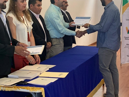 Ceremonia de entrega de certificados en competencias profesionales | Testing Program